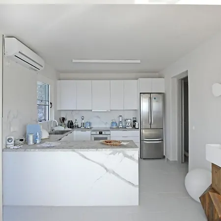 וילה Luxurious Luna With A Swimming Pool And A Fantastic Sea And Sunset View Ioulis