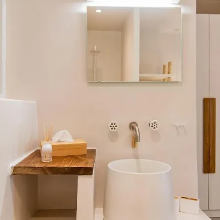 Luxurious Luna With A Swimming Pool And A Fantastic Sea And Sunset View Ioulis