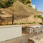 Luxurious Luna With A Swimming Pool And A Fantastic Sea And Sunset View *