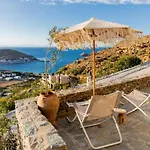 Luxurious Luna With A Swimming Pool And A Fantastic Sea And Sunset View וילה Ioulis