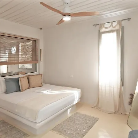 Luxurious Luna With A Swimming Pool And A Fantastic Sea And Sunset View Villa